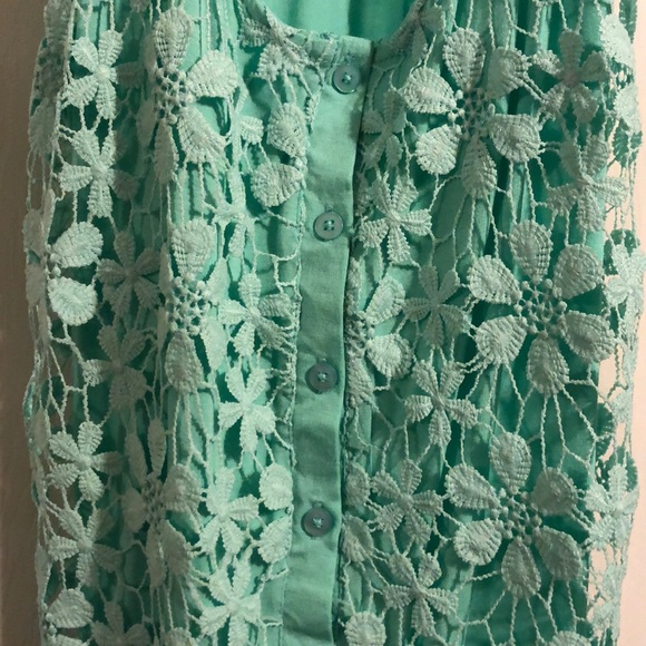 Made for me to look amazing mint green halter - Picture 3 of 4
